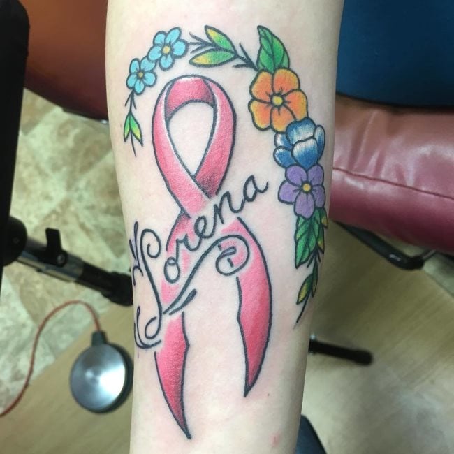 tatuaje lazo cancer 194