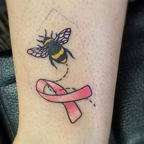 tatuaje lazo cancer 56