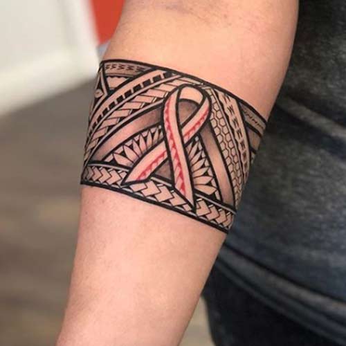 tatuaje lazo cancer 60