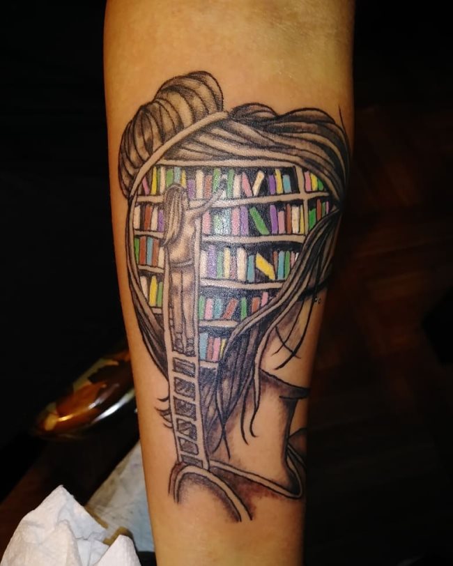 tatuaje libro 44