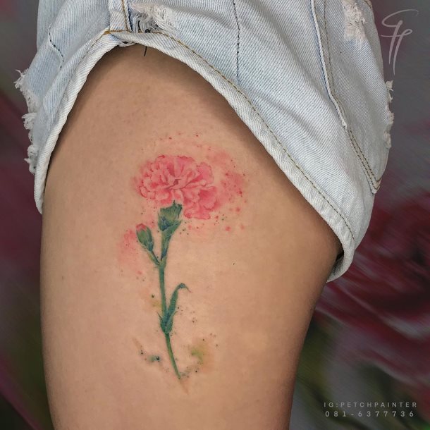 Los tatuajes de claveles que enamoran a las mujeres