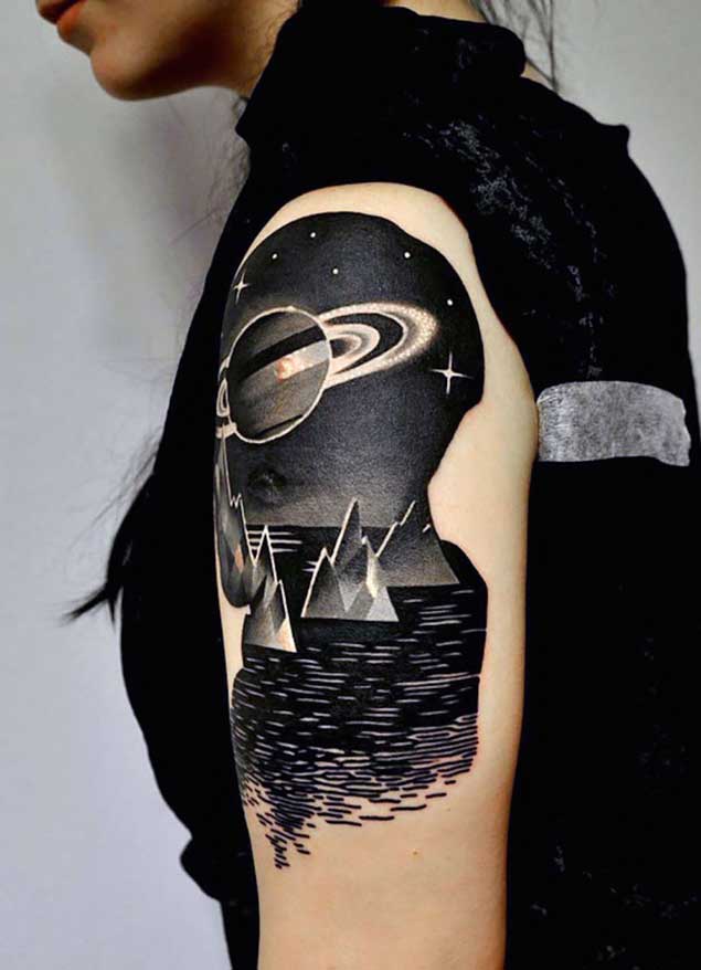 tatuaje cosmico espacio 06
