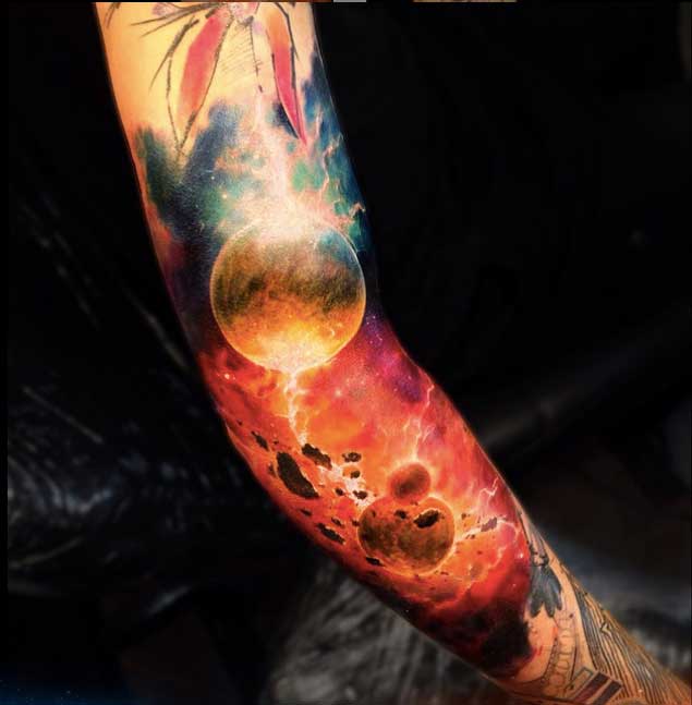 tatuaje cosmico espacio 17