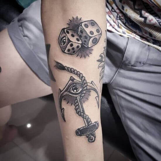 tatuaje dado 13