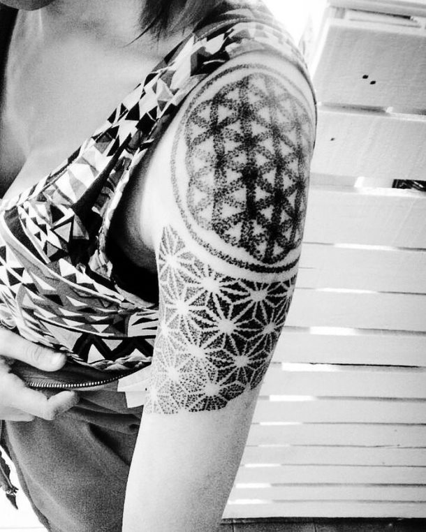 tatuaje flor vida 36
