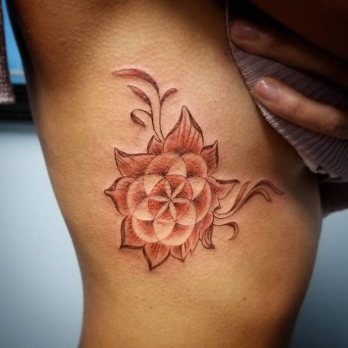 tatuaje flor vida 64