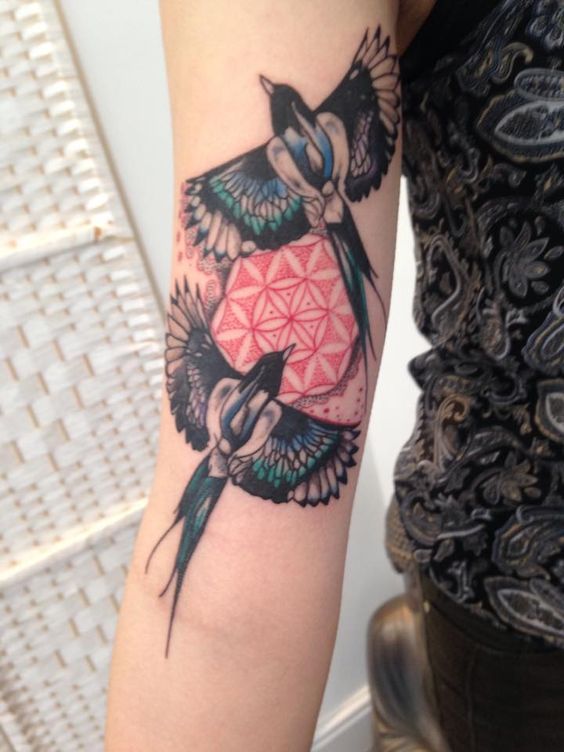 tatuaje flor vida 81