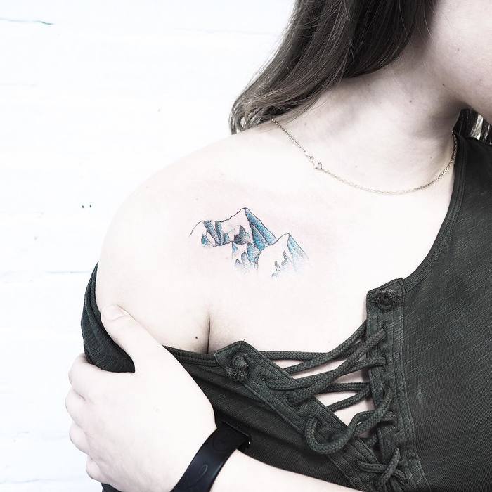 tatuaje montanas 153
