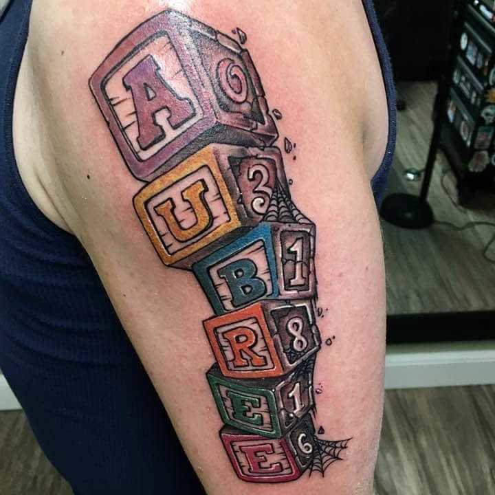 tatuaje nombre hijo 15