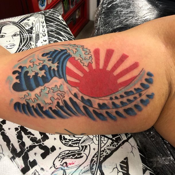 tatuaje ola japonesa 55