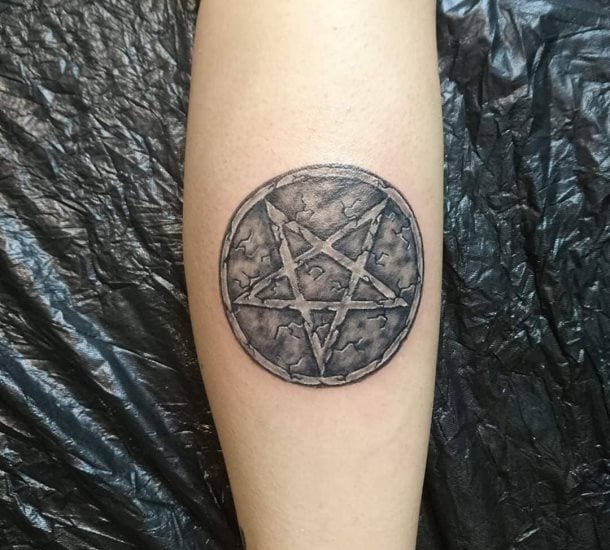 tatuaje pentagrama 105