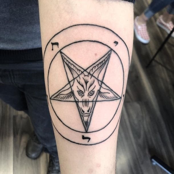tatuaje pentagrama 27