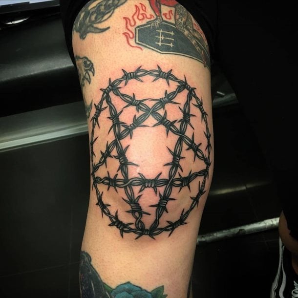 tatuaje pentagrama 34