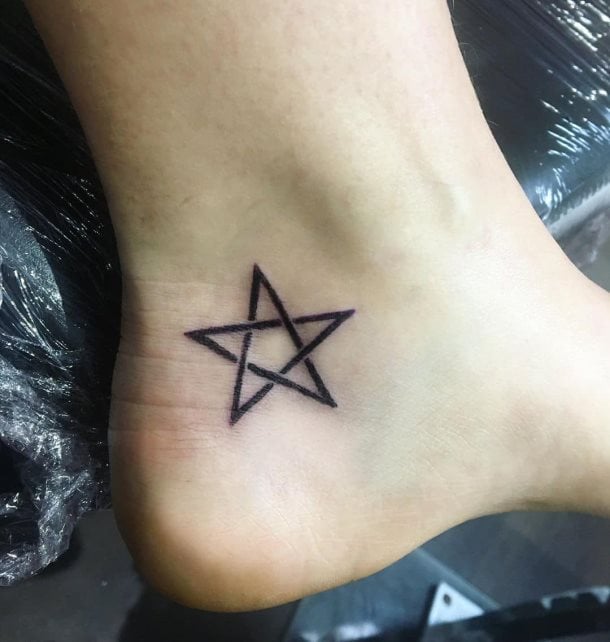 tatuaje pentagrama 53