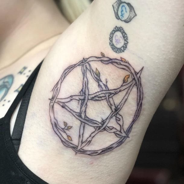 tatuaje pentagrama 57