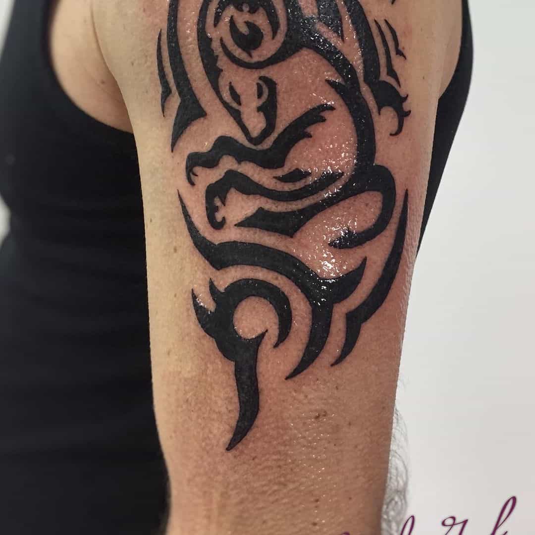 tatuaje signo zodiaco capricornio 65