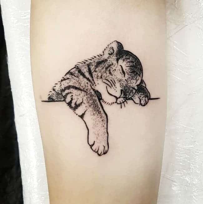 tatuaje signo zodiaco leo 47