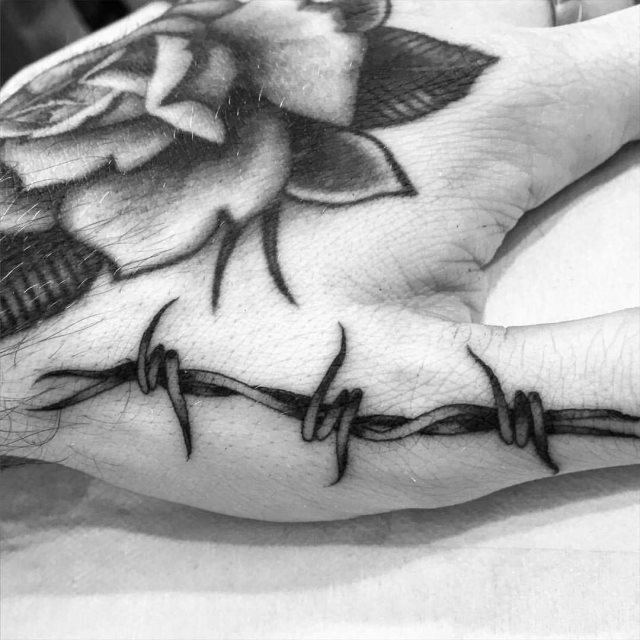 tattoo alambre puas 148