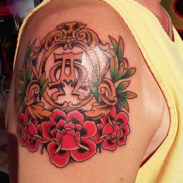 tattoo alfa y omega 08