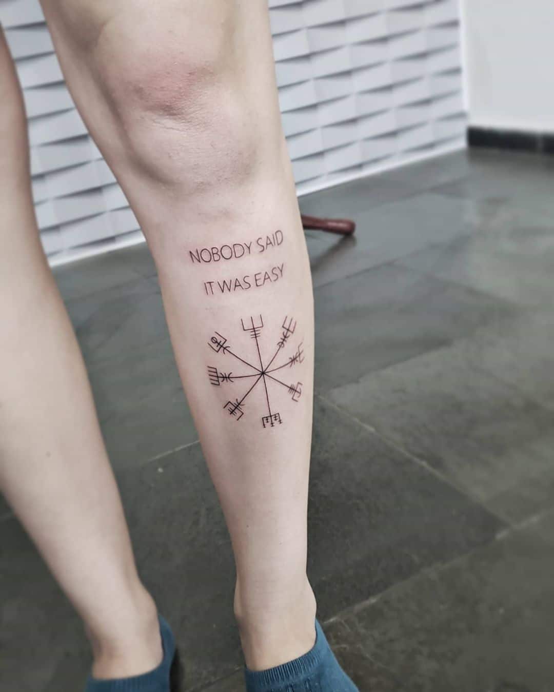 tattoo brujula vegvisir 118