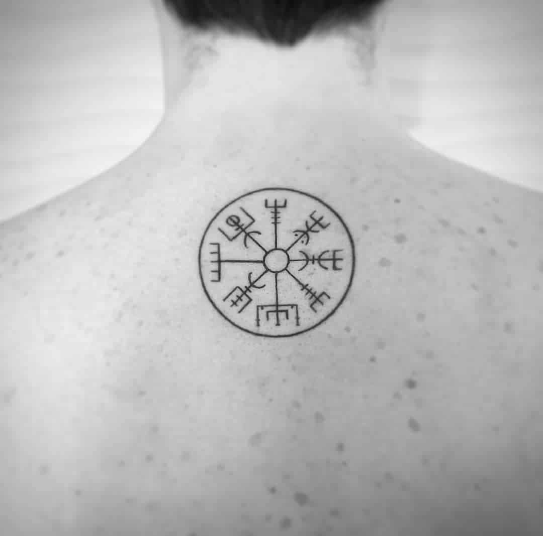 tattoo brujula vegvisir 125