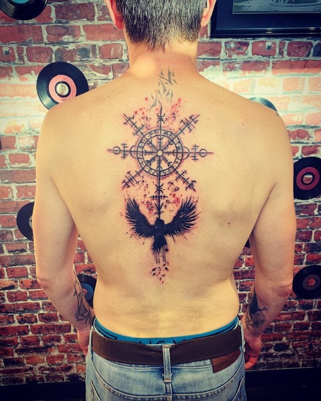 tattoo brujula vegvisir 14