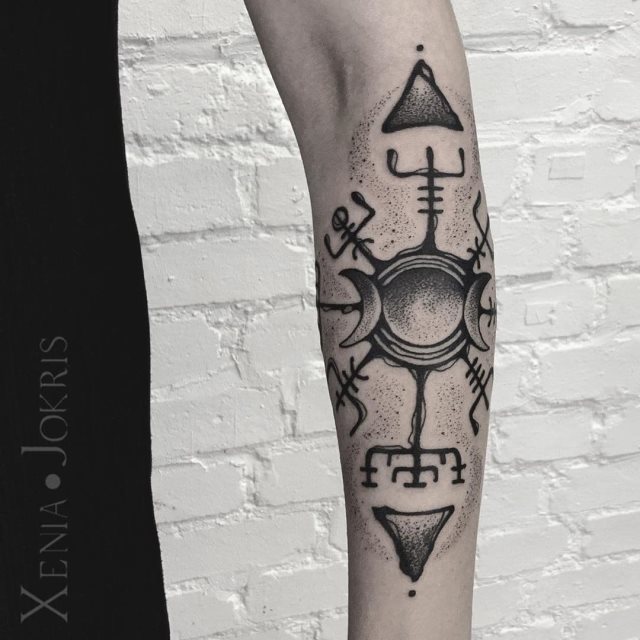 tattoo brujula vegvisir 36