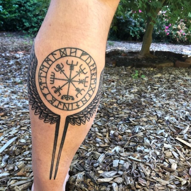 tattoo brujula vegvisir 40