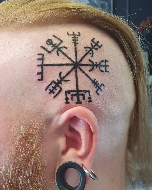 tattoo brujula vegvisir 57