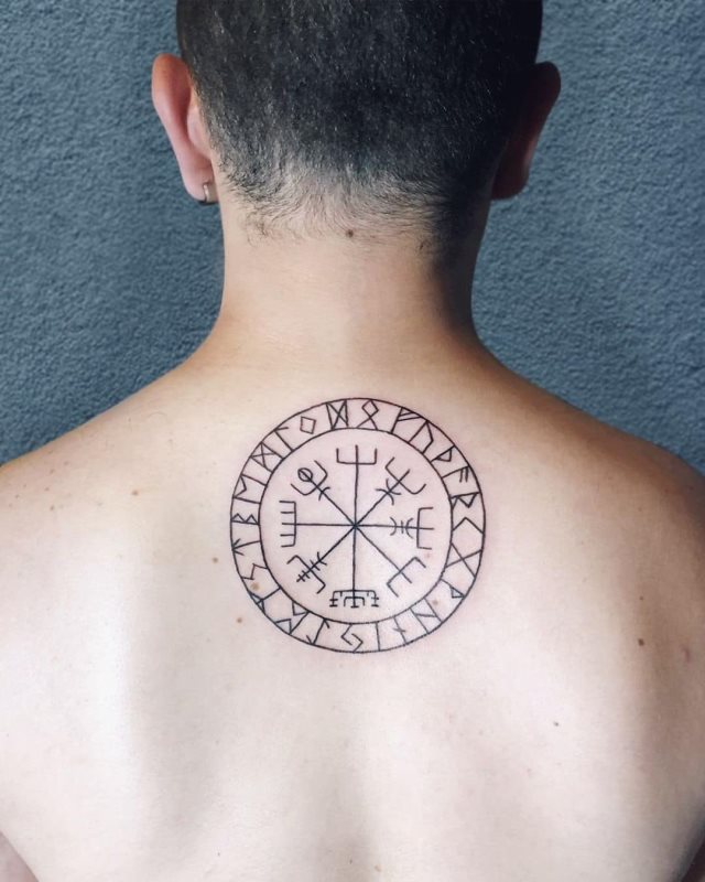 tattoo brujula vegvisir 59