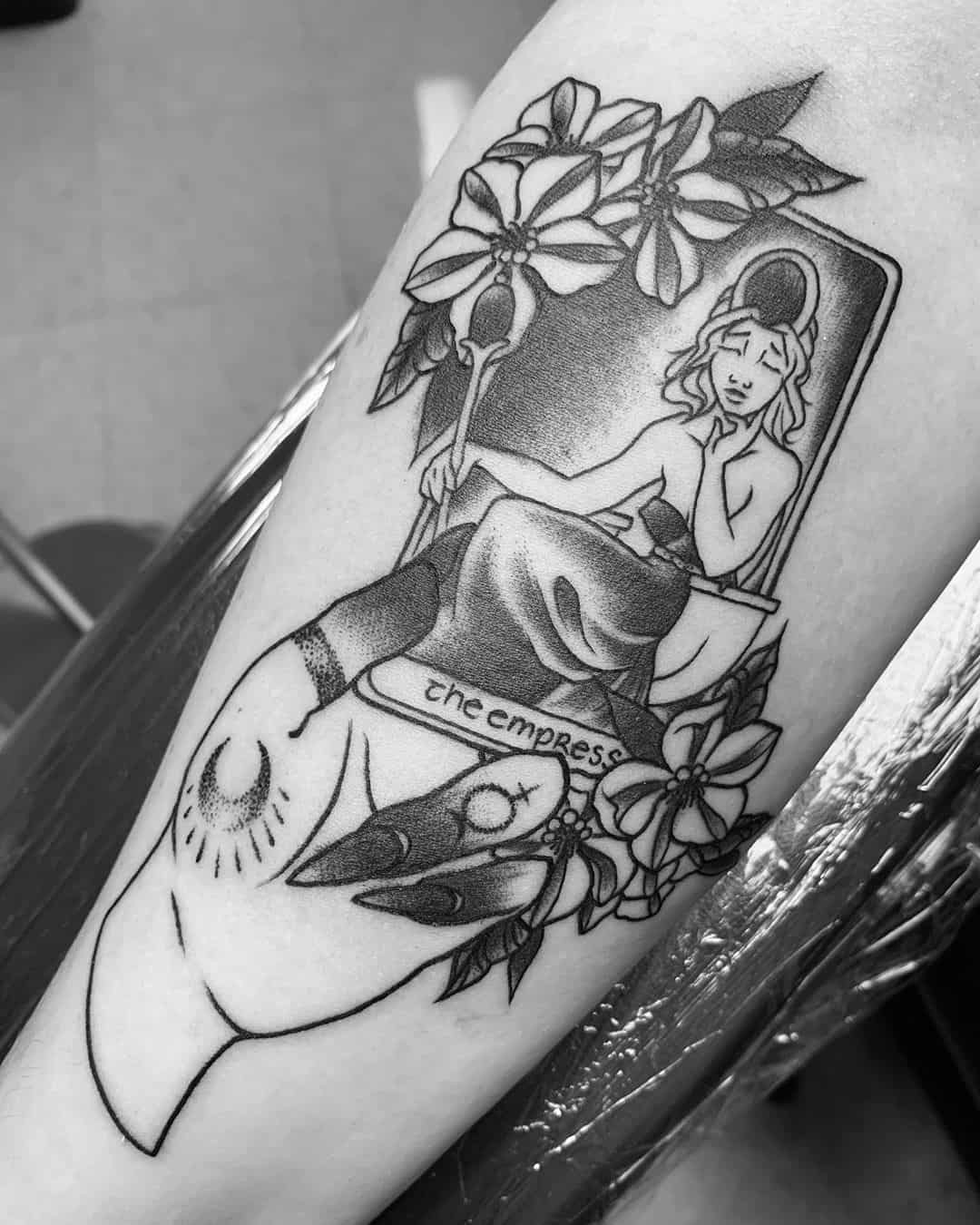 tattoo carta tarot 12