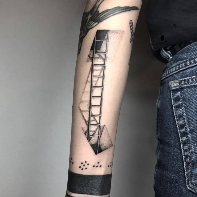 tattoo escaleras 17
