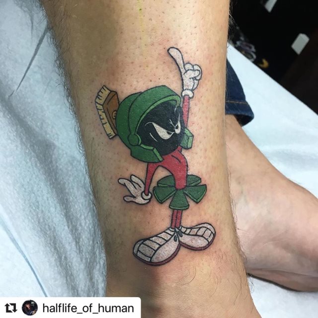 tattoo looney tunes 74