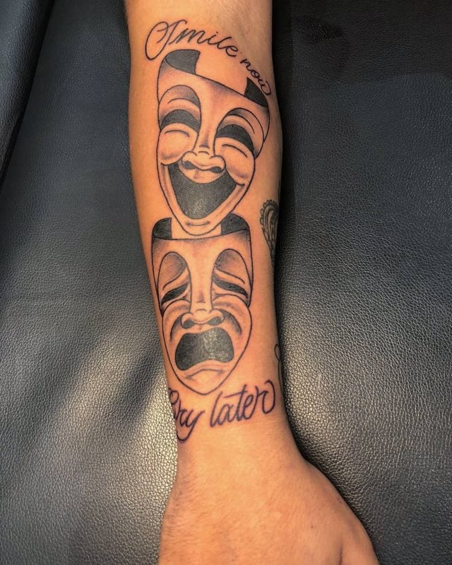 tattoo mascara careta drama 45