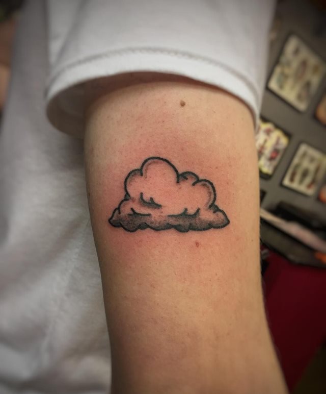 tattoo nube 01