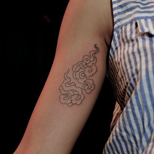 tattoo nube 57