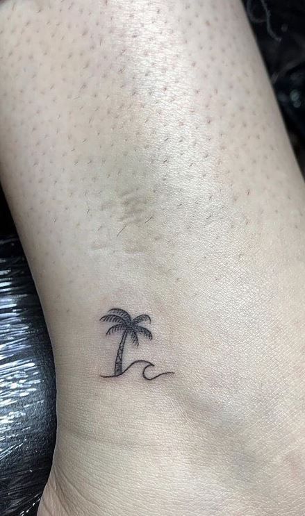 tattoo palmera 139