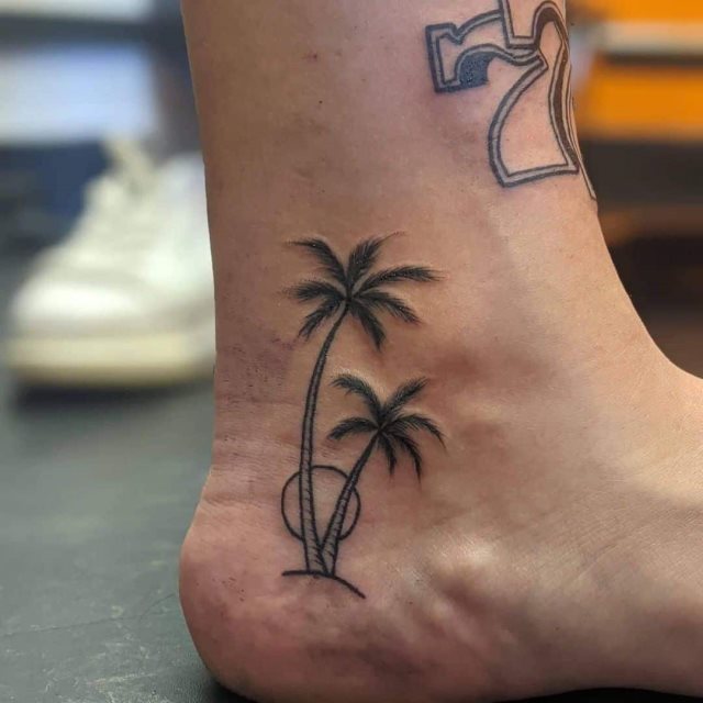 tattoo palmera 17