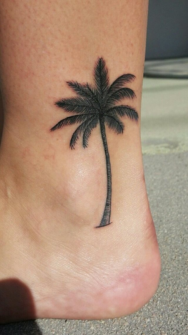 tattoo palmera 197
