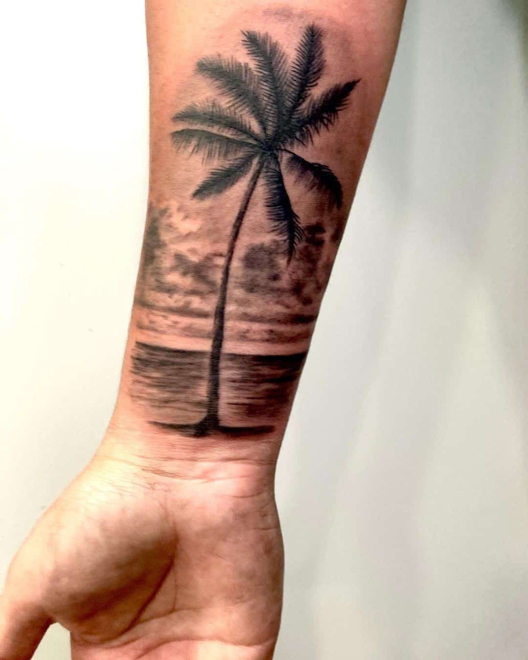 tattoo palmera 22