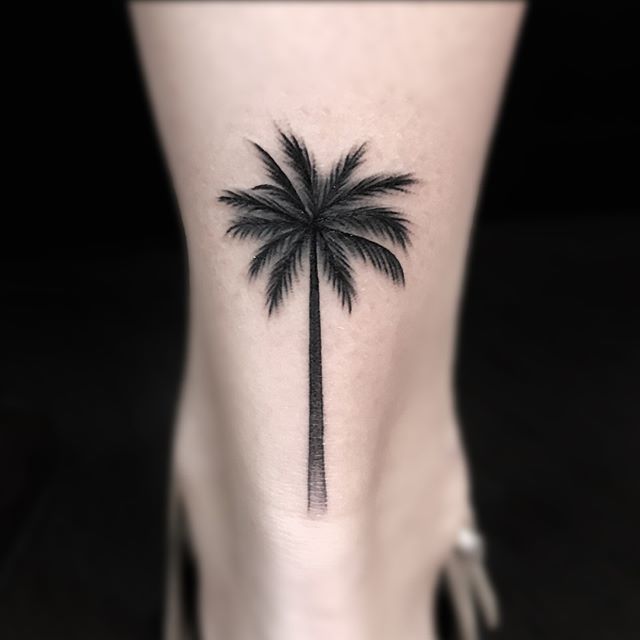 tattoo palmera 73