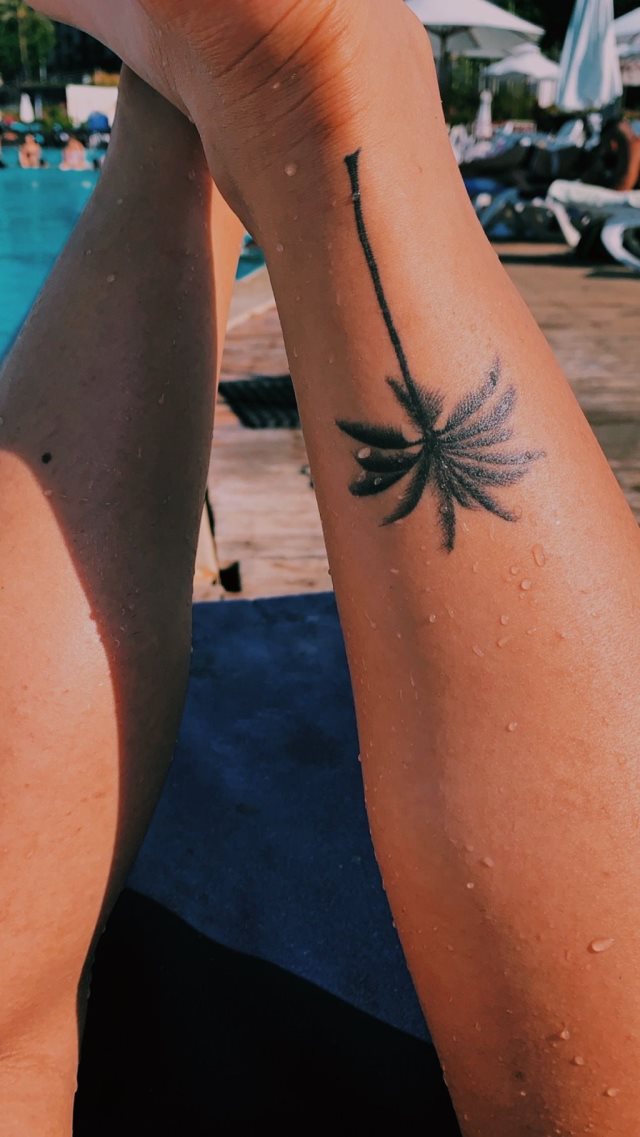 tattoo palmera 82