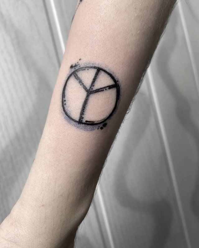 tattoo simbolo paz 136