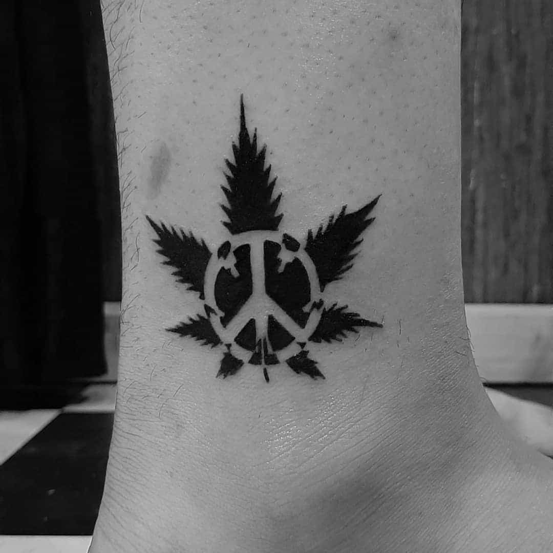 tattoo simbolo paz 84