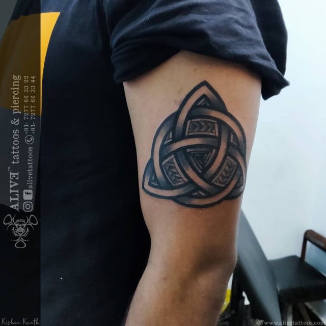 tattoo triqueta 03