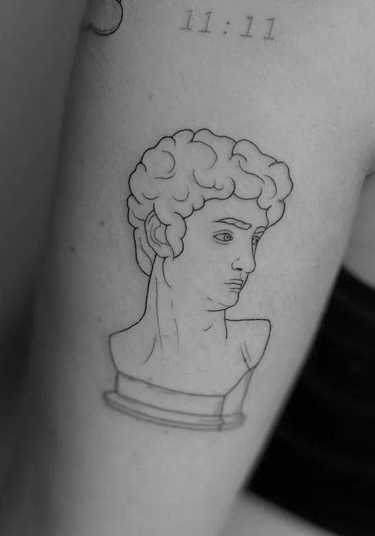 tattoo estatua romana 15