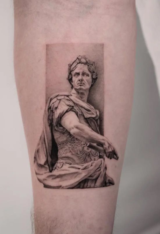tattoo estatua romana 19