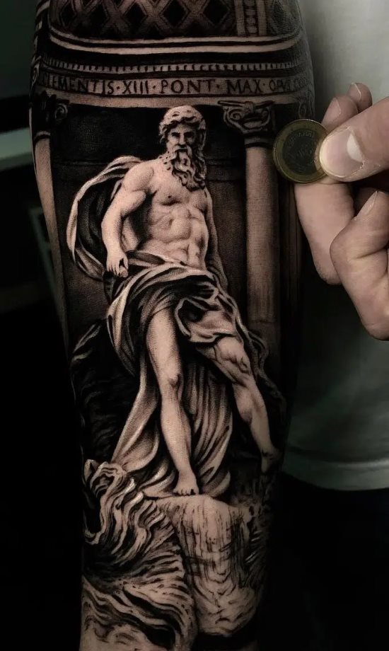 tattoo estatua romana 24