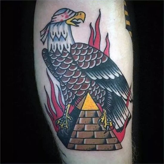 tattoo piramide 57