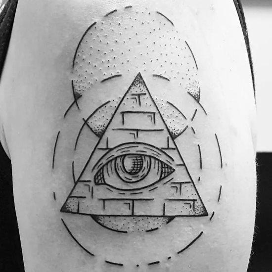 tattoo piramide 73